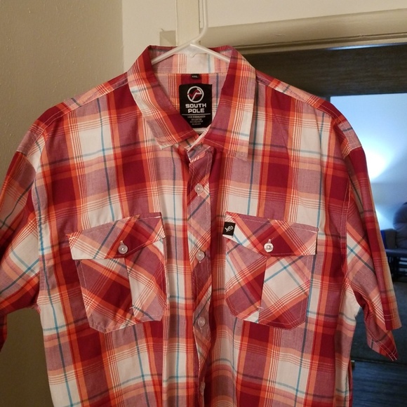 Nice shirt for a low price - Picture 1 of 4